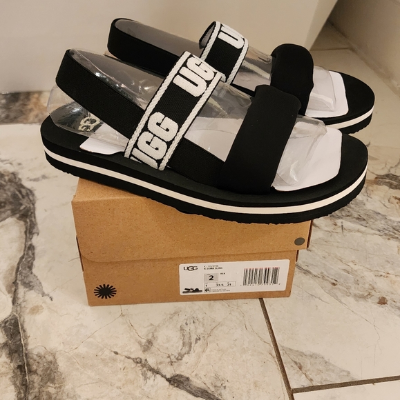 Ugg Zuma Sling -** New in box** - Picture 4 of 4